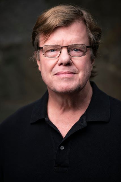 Speaker 25-10 Joe McNally