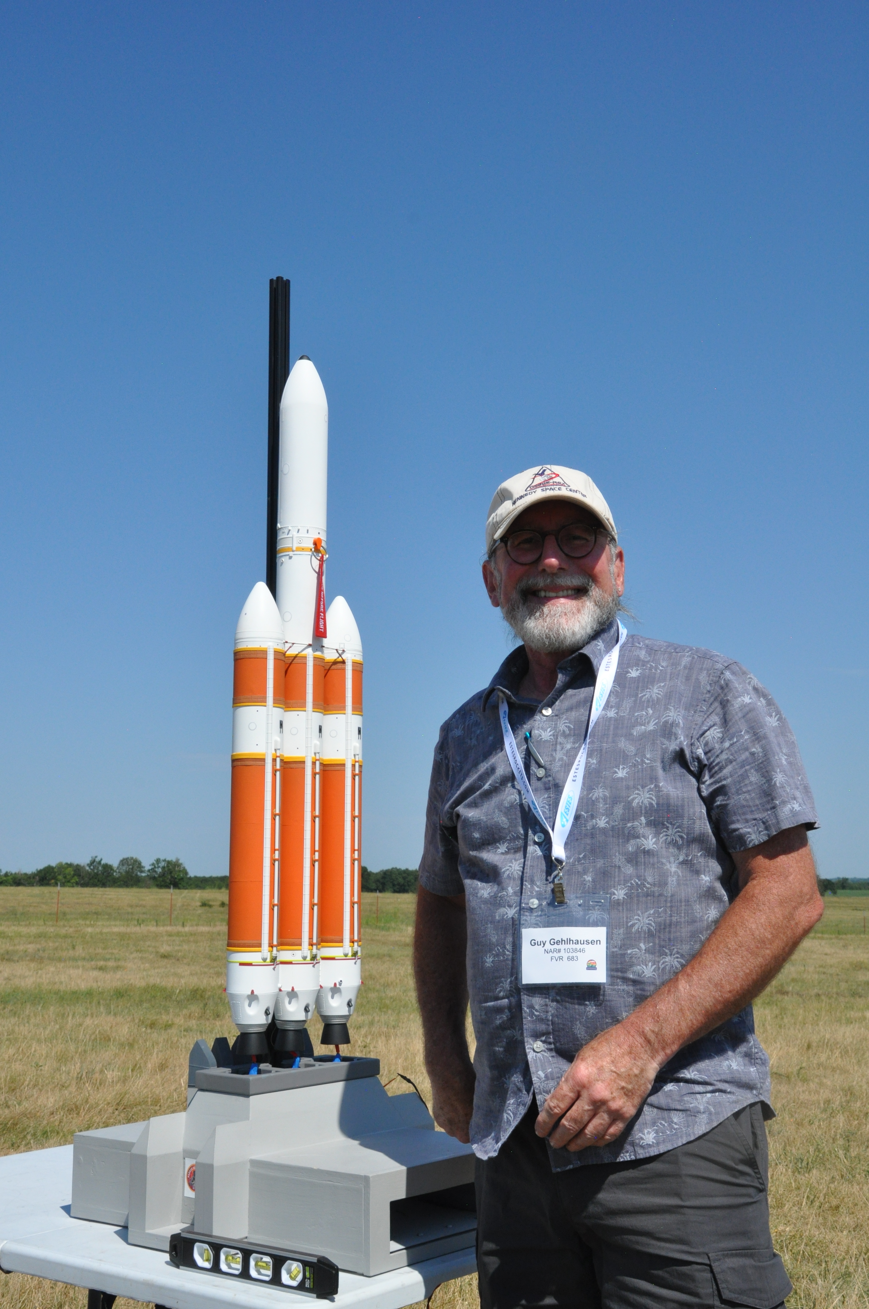 Guy_Gelhausen_with_Delta_IV_Heavy.jpg