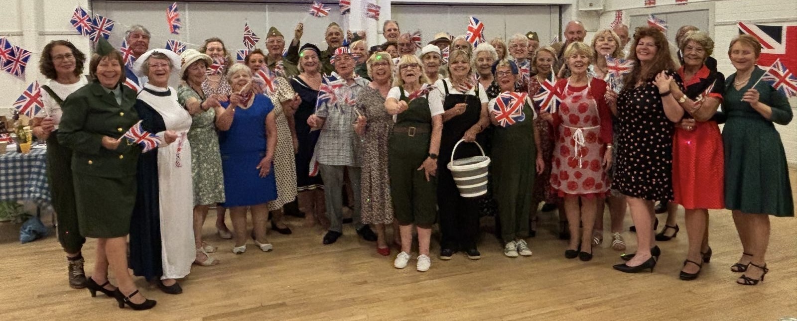 VE Day Large Group Cropped