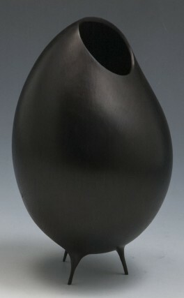 Black Hollow Vessel