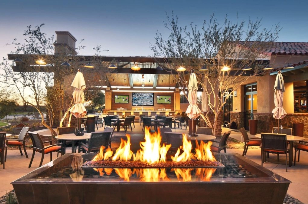 Saguaro_Center.jpg