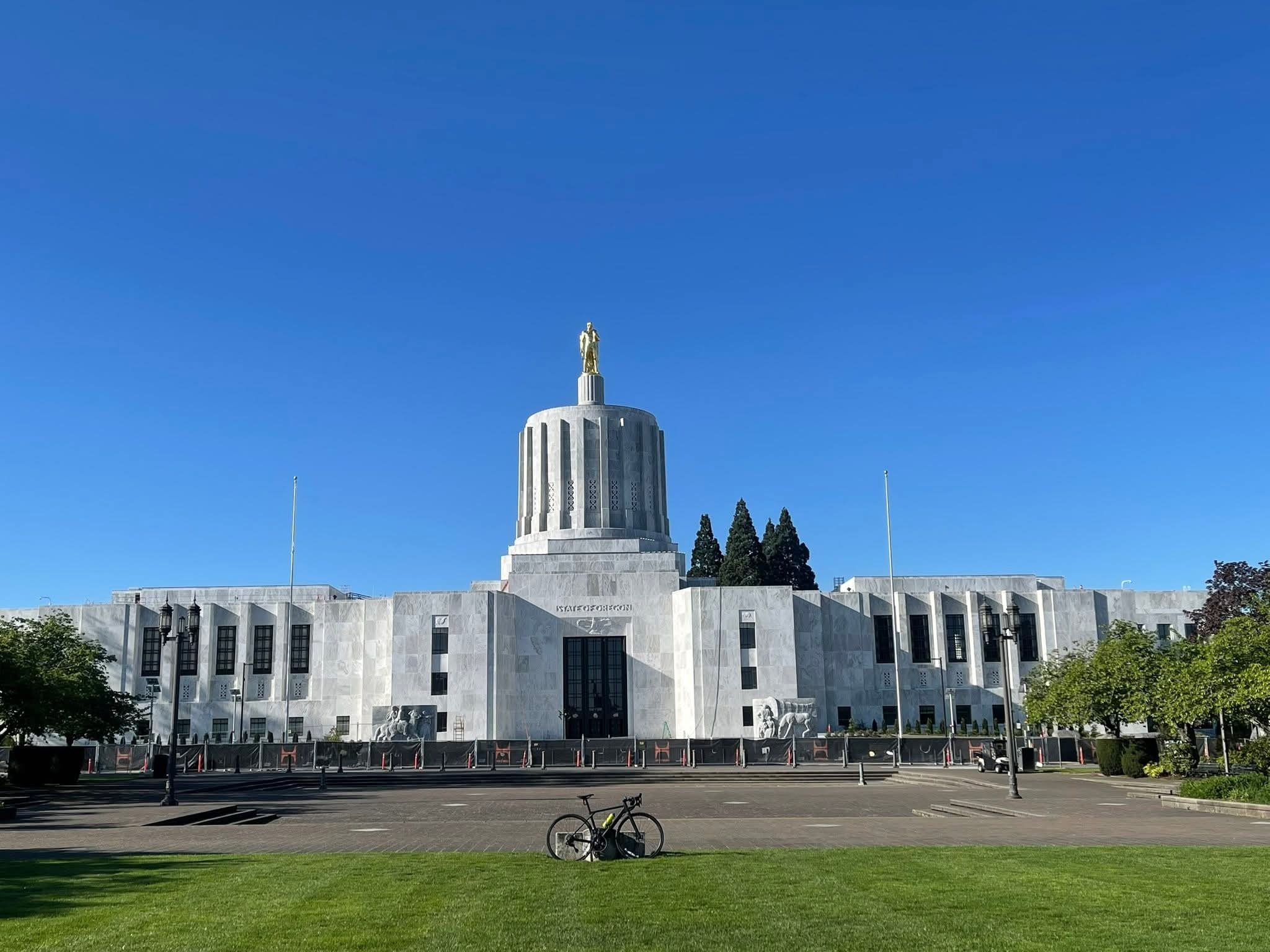 Salem Capitol