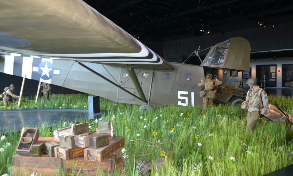 WACO_glider_museum_display_v2.png