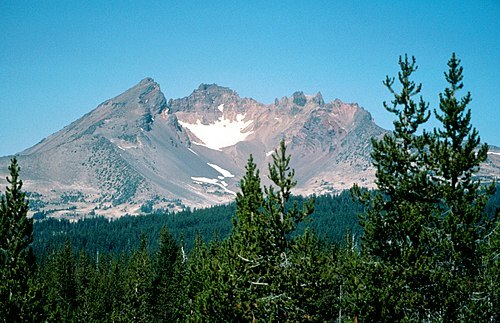 Broken_Top_Oregon_volcano.jpg