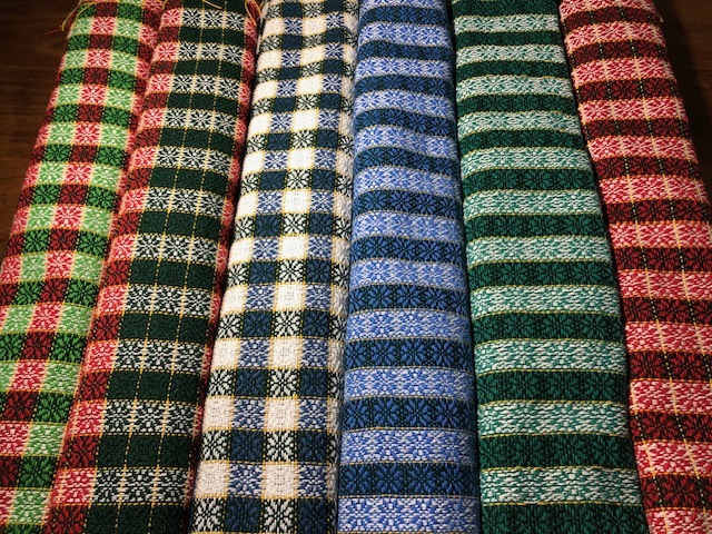 Holiday_towels_2024_8_shaft.jpg