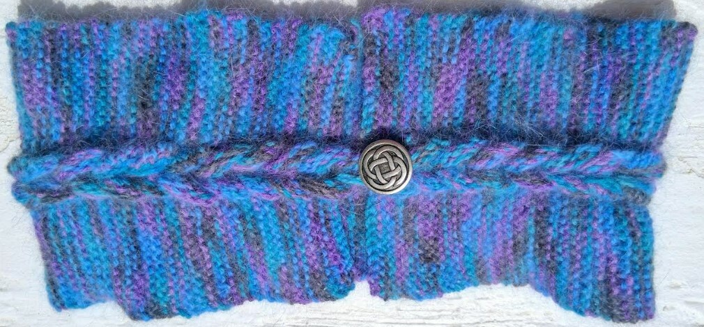 Knitted_cowl.jpg