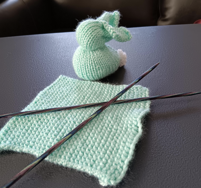 beginningknitting.png