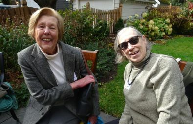 About_Us_Page_row_photo_1_2_women_395x255.jpg