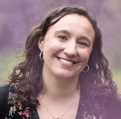 Lia_Burke_250.jpg