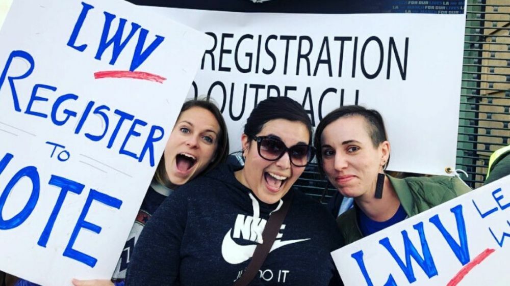 scene-voter-registration-outreach-lwvus-1000w.jpg