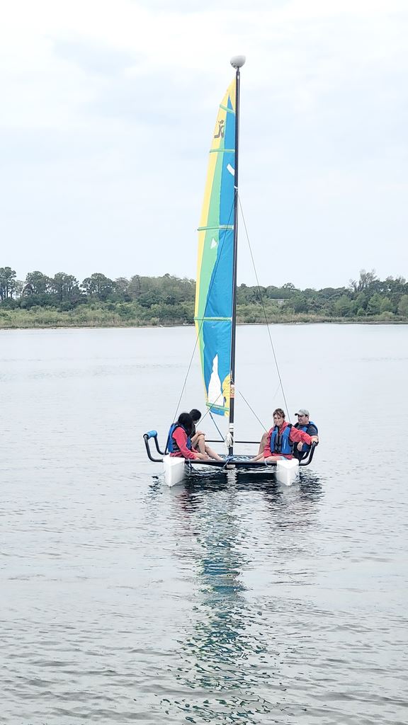 Sailing with a club skipper