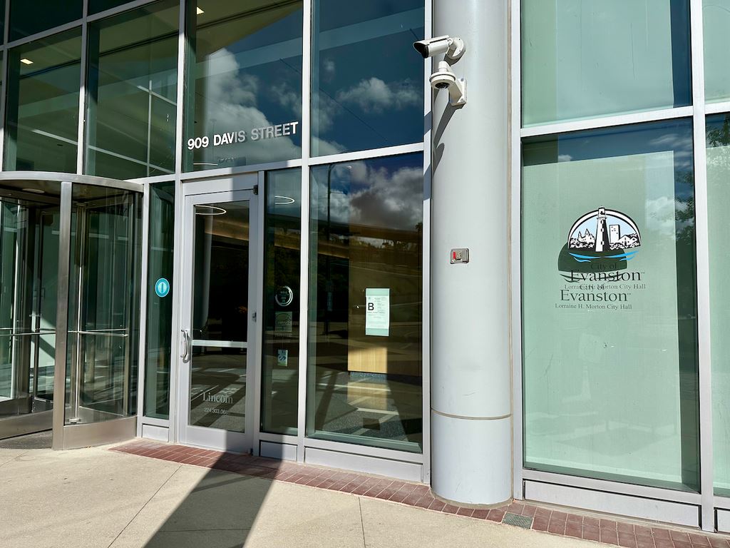 909 Davis St– City of Evanston