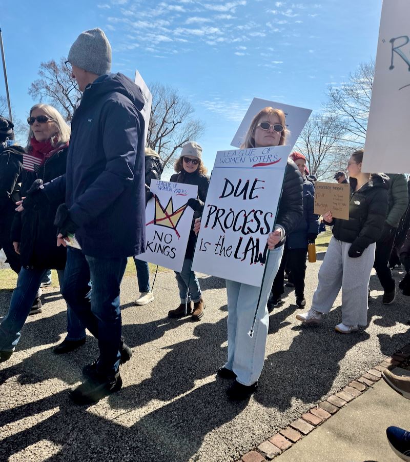 Lisa Seegers and daughter Isabelle at rally
