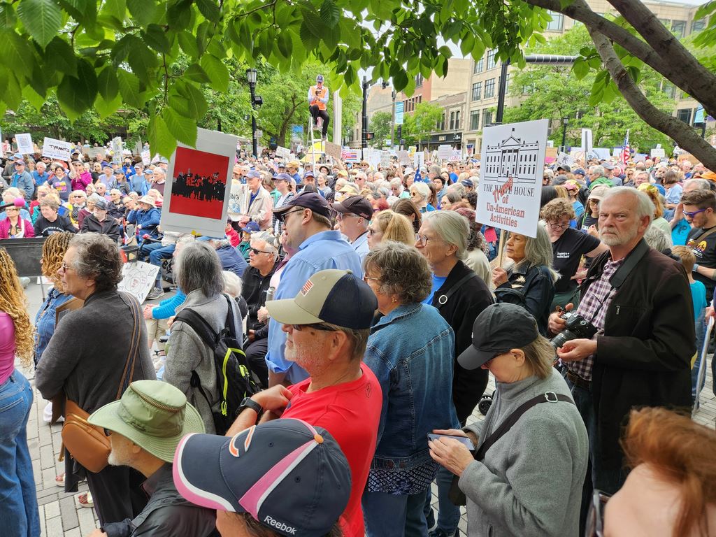 Crowd at June 14 protest at Fountain Square in Evanston