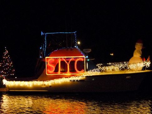 boat parade SIYC in Christmas lights