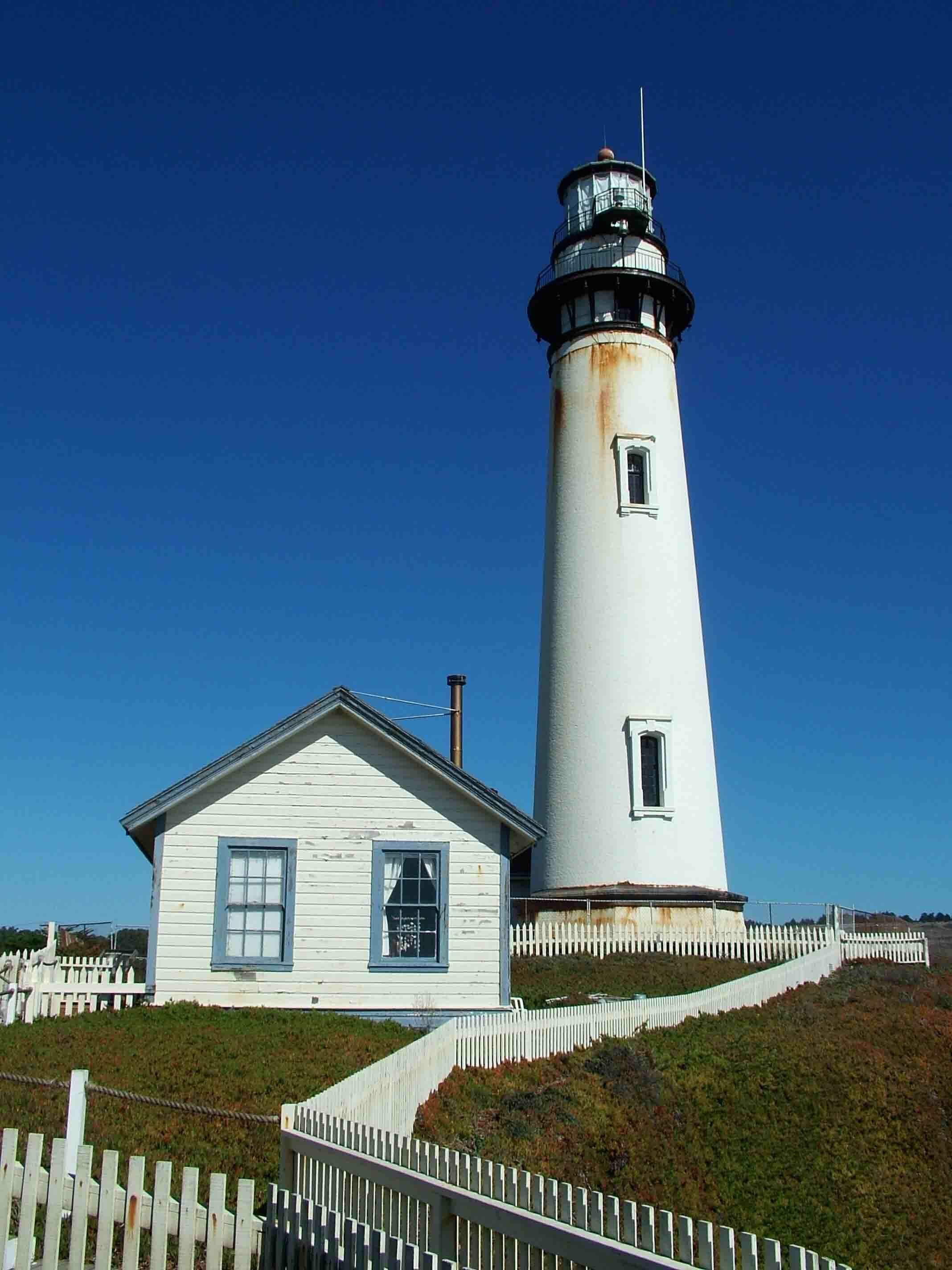 Photo - pigeon point tower taken from parks.ca.gov