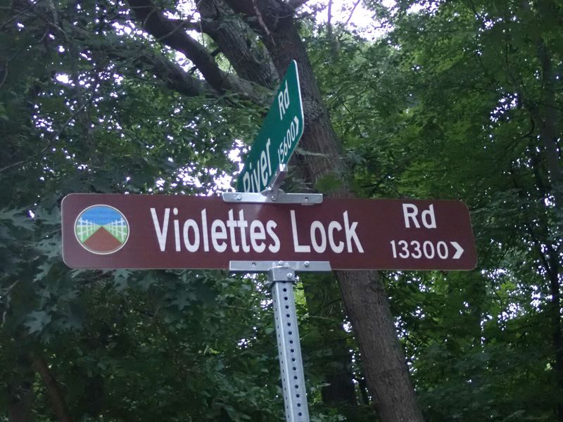 Violettes Lock Rd
