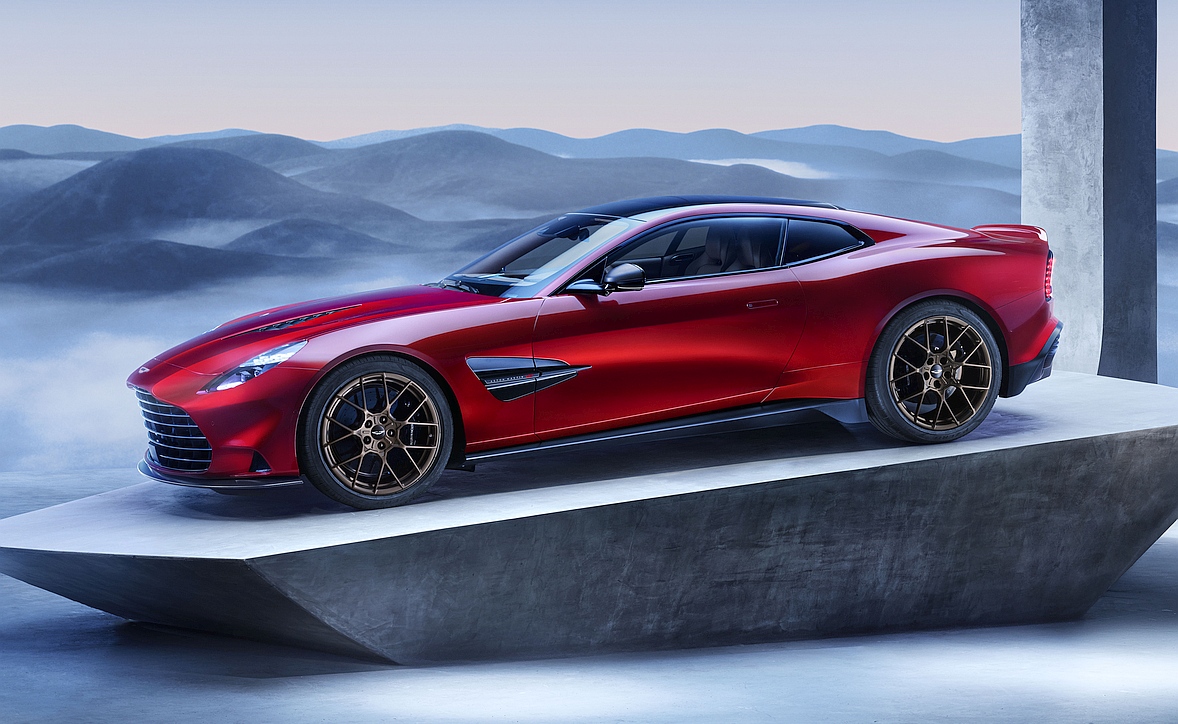 AstonMartinVanquish_1178x724