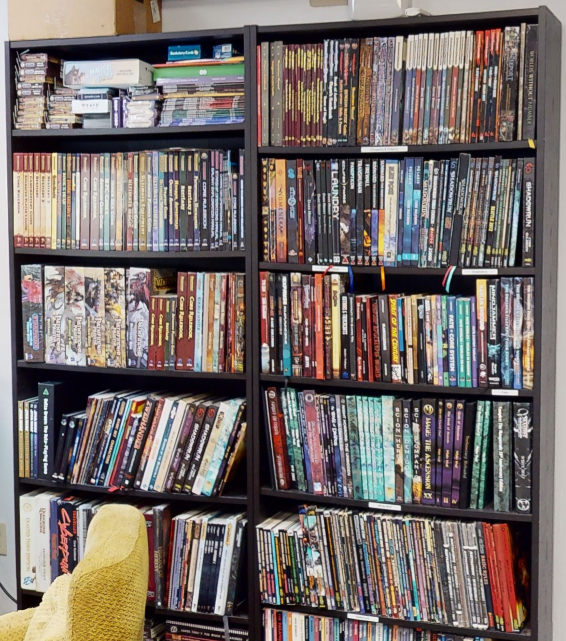 VnW_RPG_Bookshelf.png