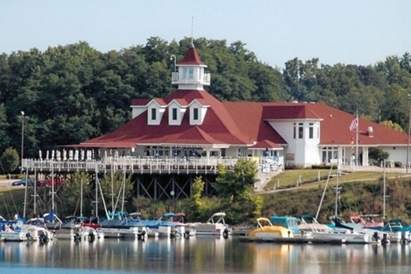 Ricks Boatyard 600x400px.jpg
