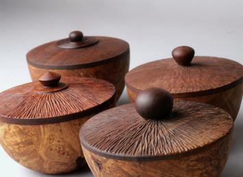 Weber_-_Thin_Lidded_Vessel.jpg