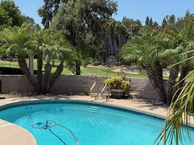 Annette Pool Golf