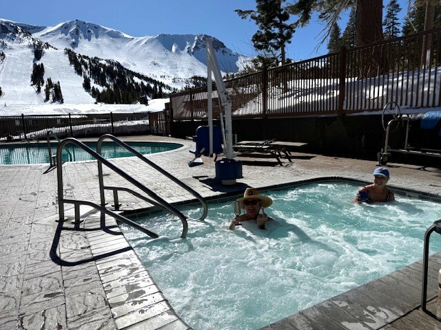 Mammoth Jacuzzi bright