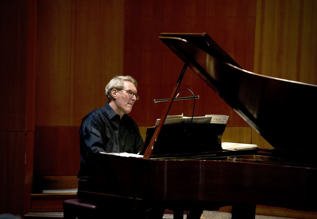 Tom Martin recital