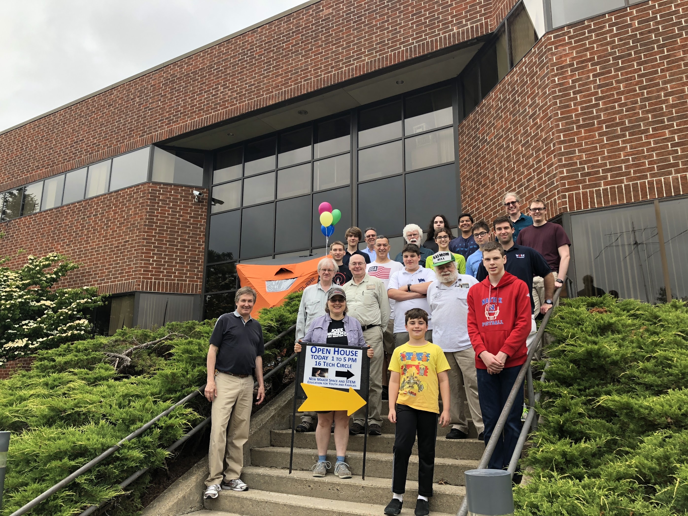 NESciTech_Open_House_group.jpg