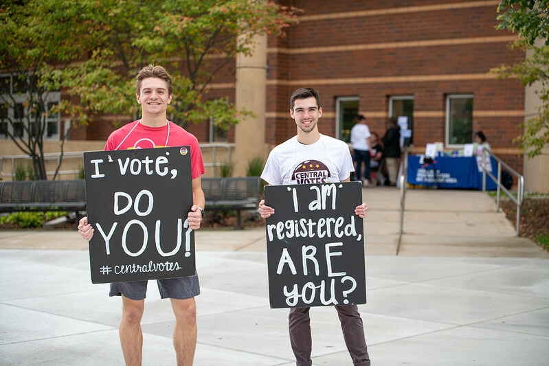 educatingyoungvoters-signs.jpg