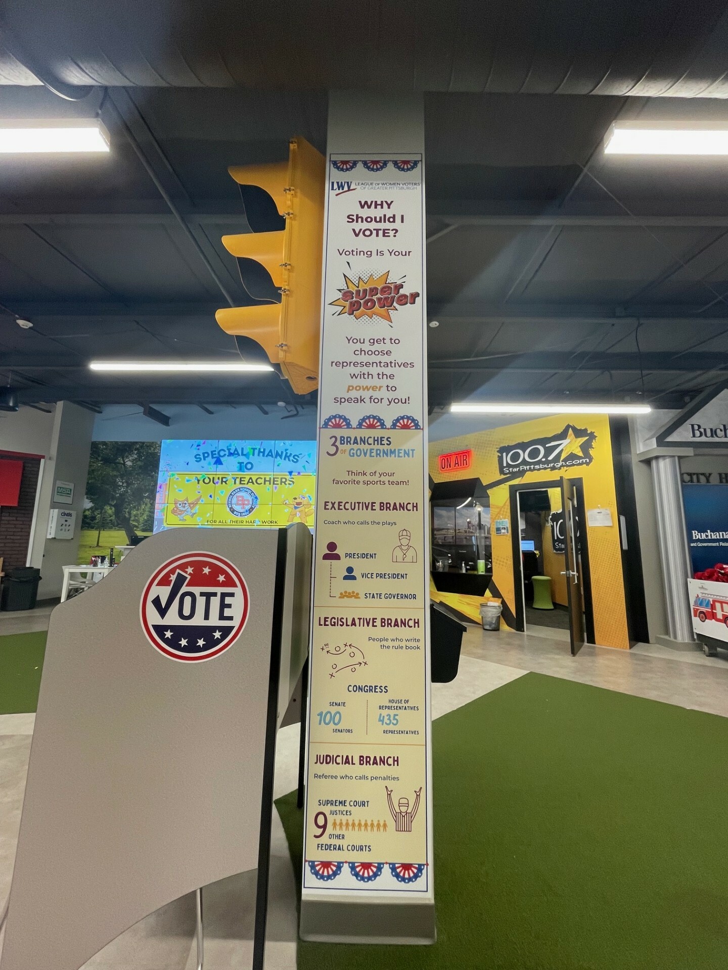 Biz_Town_Pillar_1.jpg