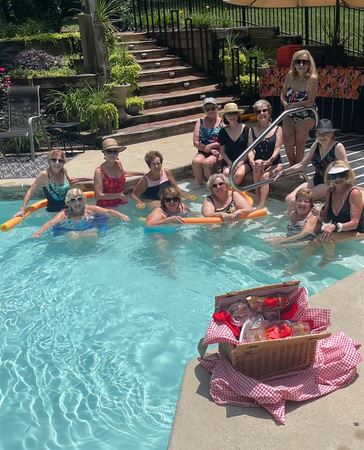25 Pool Picnic