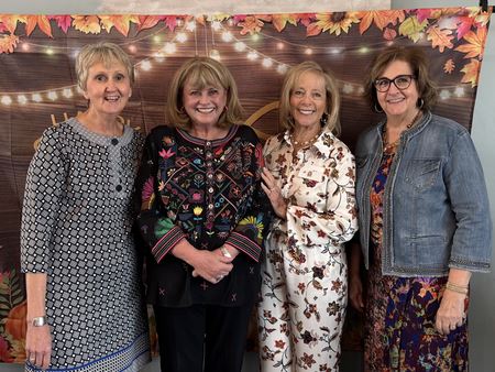 Friendsgiving Social Committee