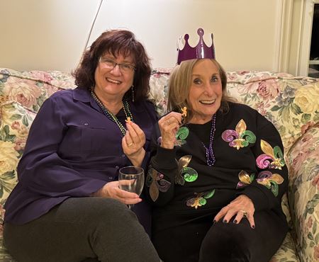 QUEENS OF THE KING CAKE