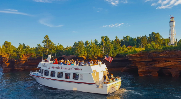 Apostle_Islands_Cruises.png