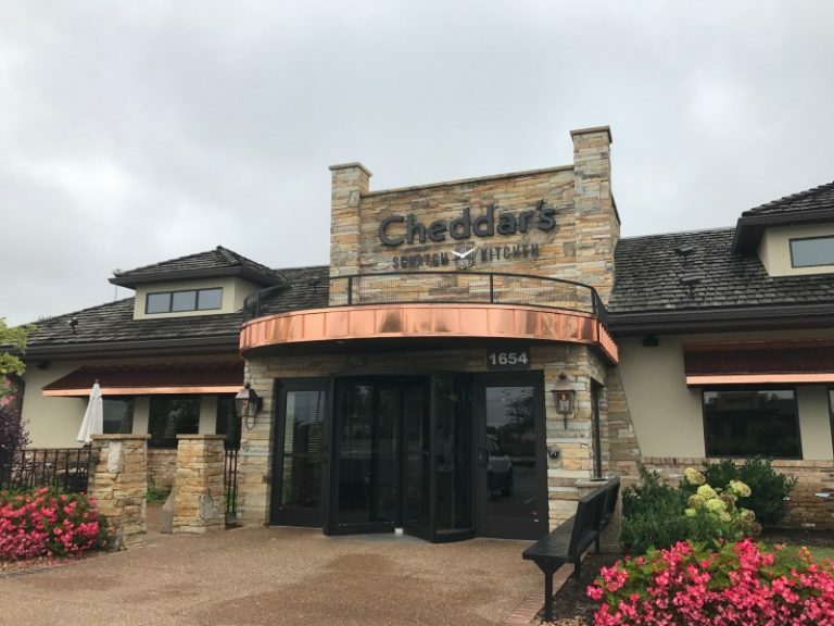 Cheddars Brentwood Exterior