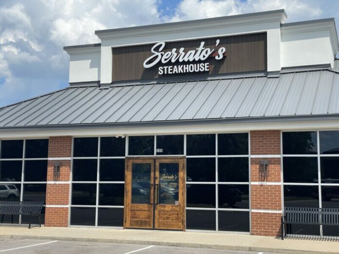 serratos-by-donna-vissman-696x522.jpg