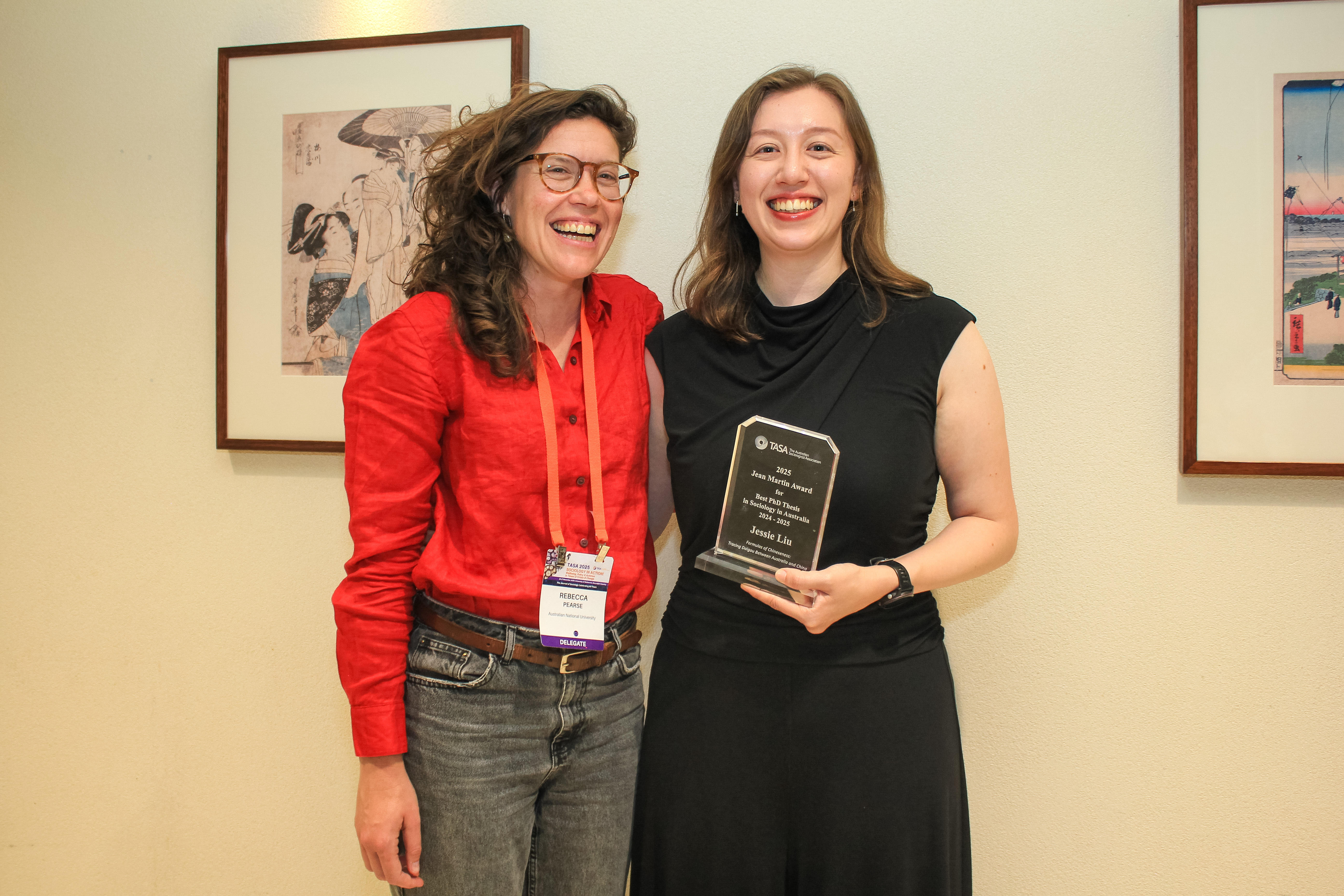 Rebecca Pearse (L) and 2025 JMA winner Jessie Liu