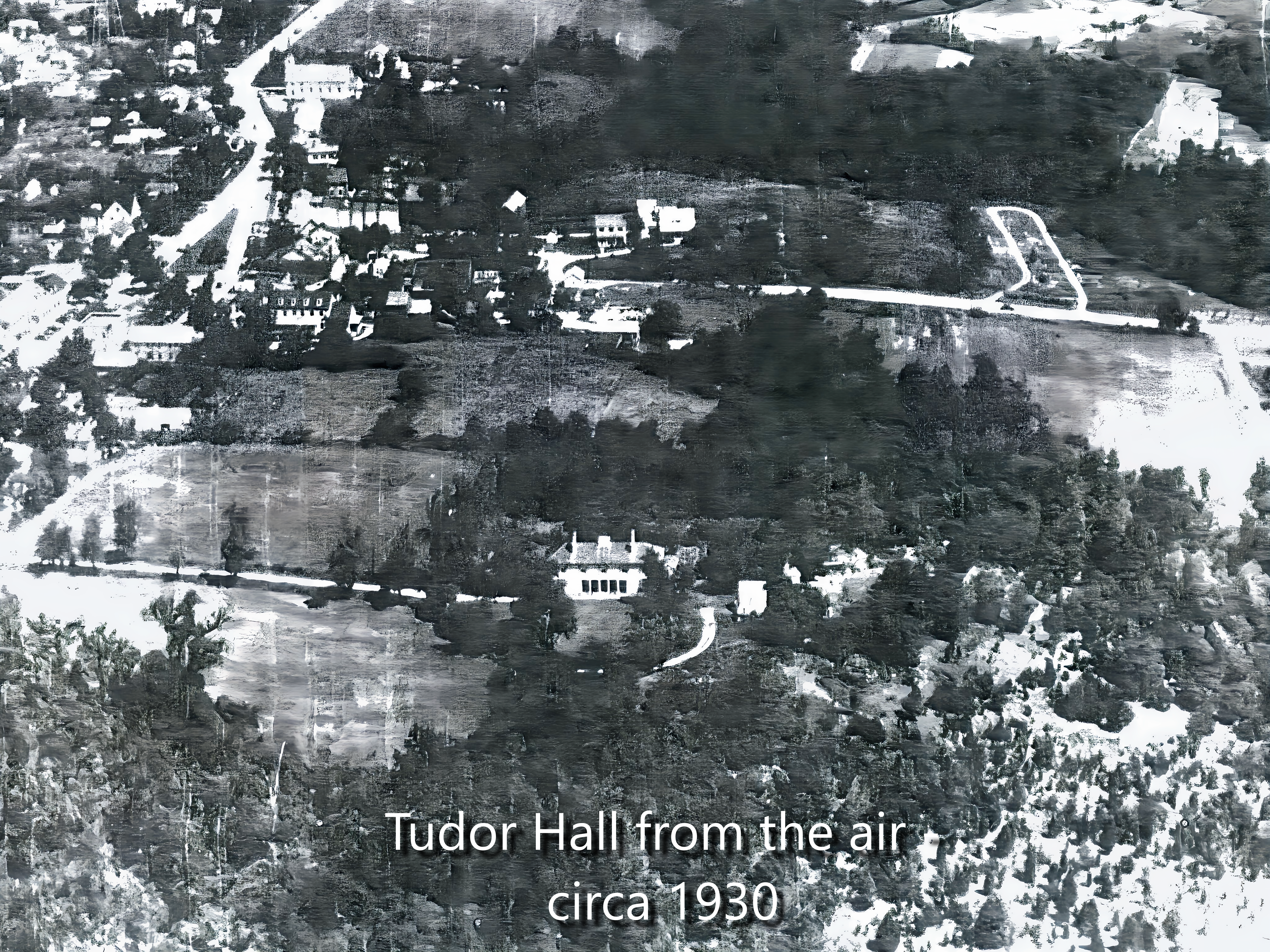 Tudor_Hall_land_enhanced.png