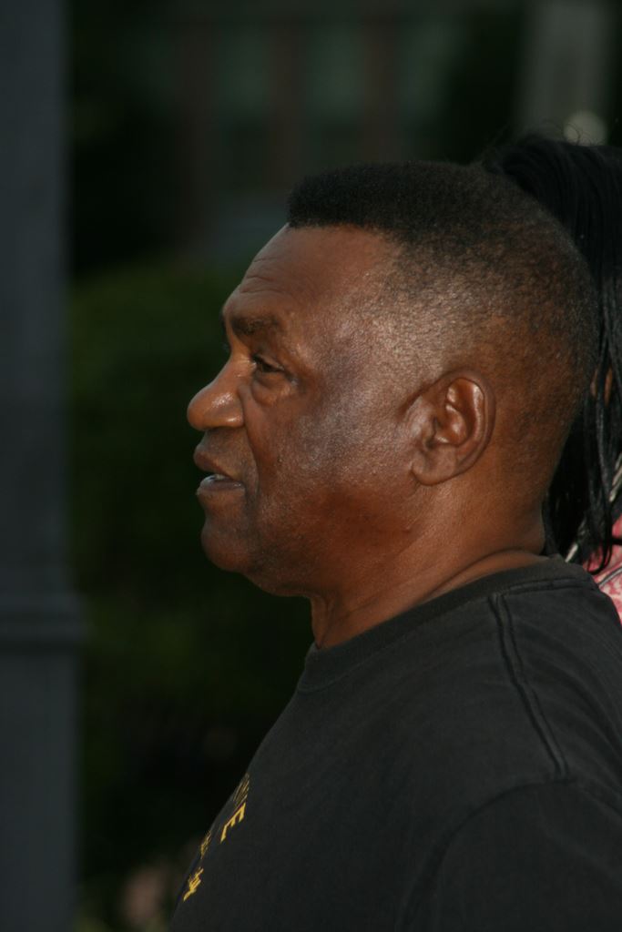 Robert Gant