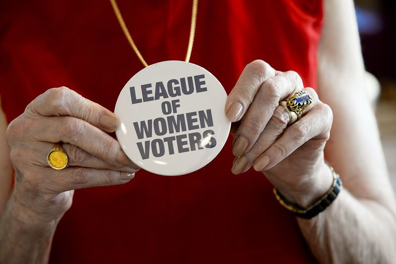 big LWV button2