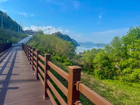 Bike path Lake 2