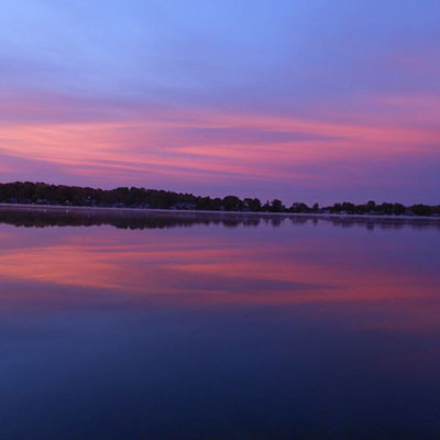 Untitled-2_0003_10_Sunrise_on_Diamond_Lake_999553673.jpg