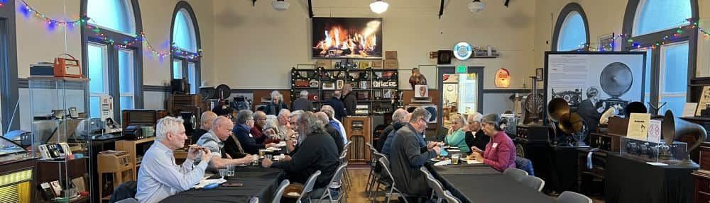 2025 HolidayParty-Pano-1000x287-optm