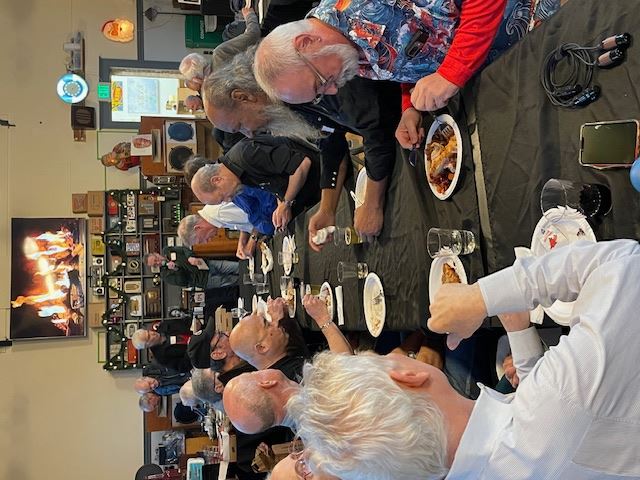 2025 HolidayPartyMbrs2