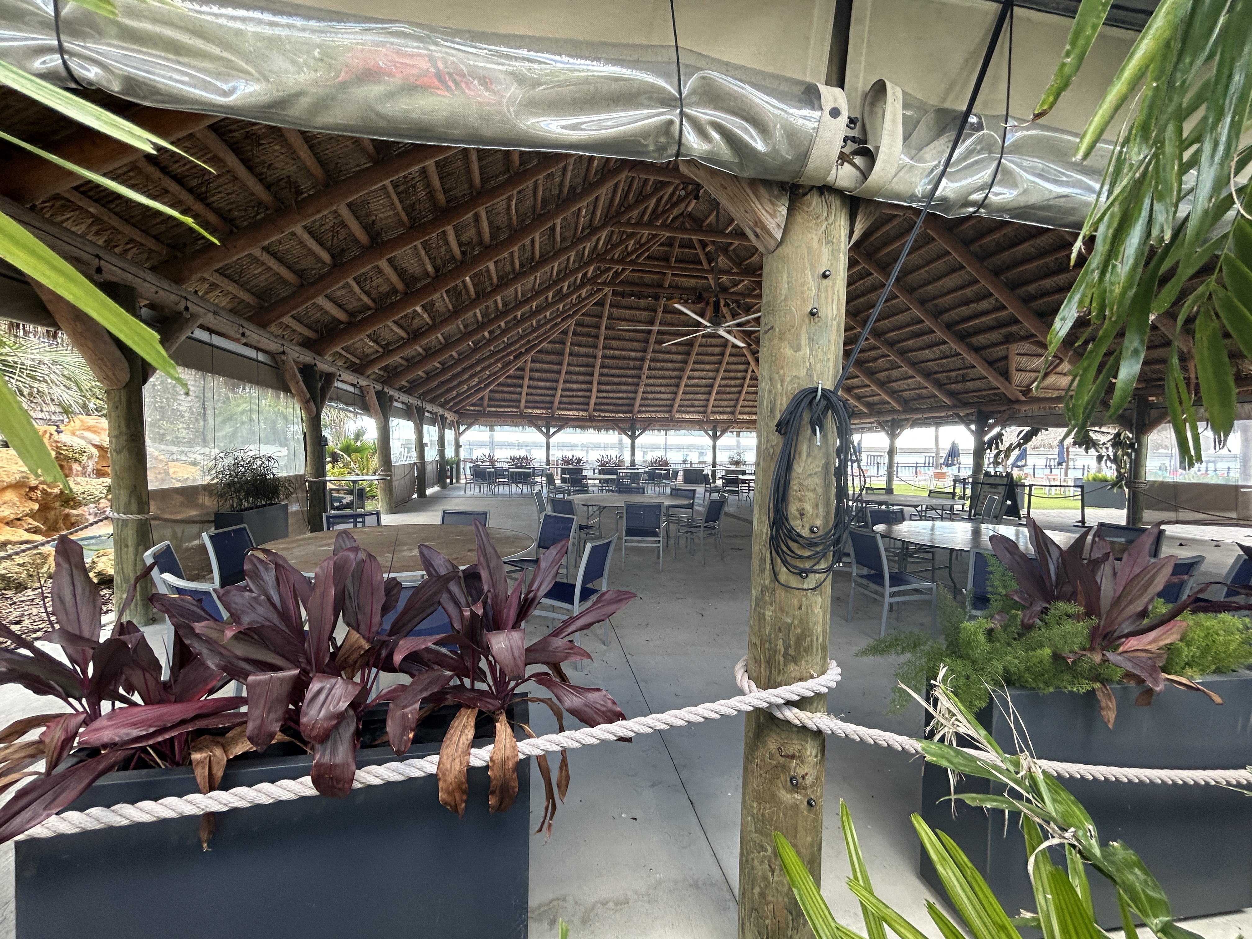 TTs tiki hut inside