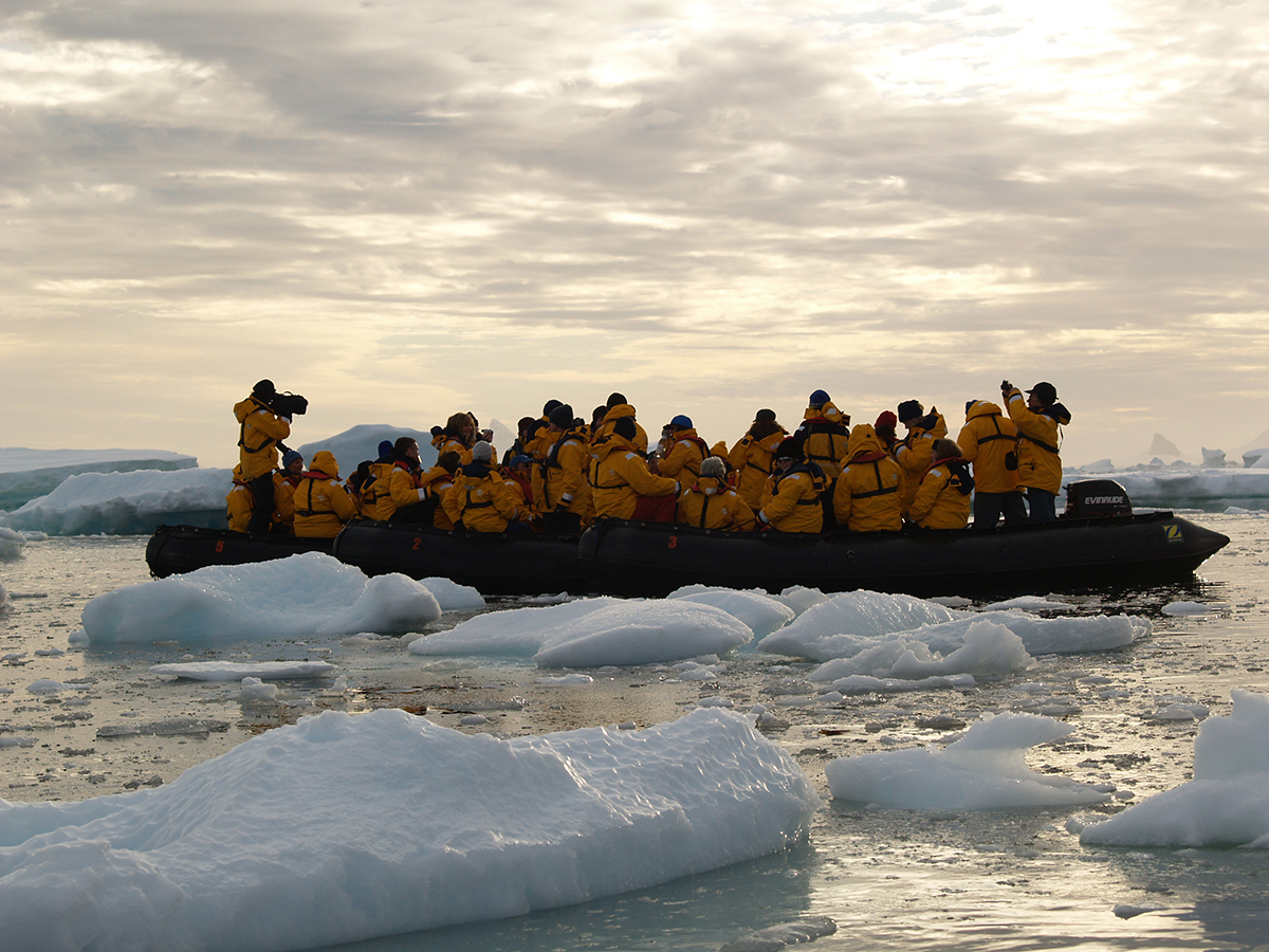 11 TRANSPORTATION ANTARCTICA STYLE