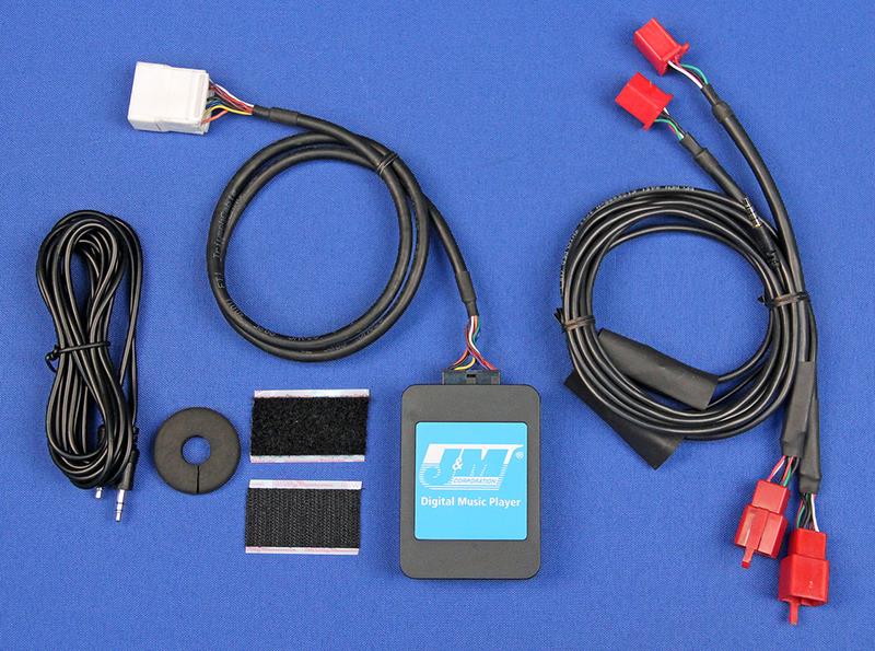 Digital Music Player w/Corded Hdst Mike Adapter 01