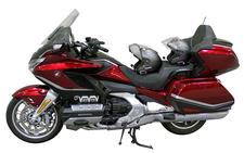 HS-BT6-UNV---HlmtsOOnBikeSmSz-08-2024_617921721.jpg@True