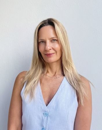 Helen Warner Headshot August 2026